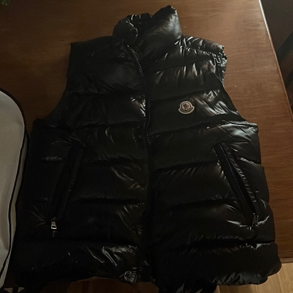 Men’s Moncler Vest (Black)